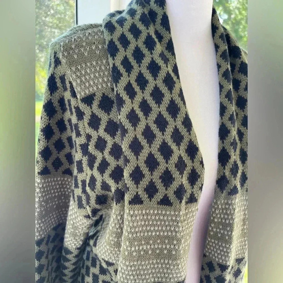 Adam Levine geometric olive green/black cardigan large - Picture 5 of 9